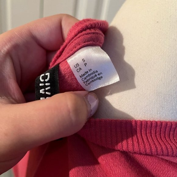 Divided H&M Decication Varsity Preppy Sweatshirt Top Pink White Size Small - Picture 6 of 6